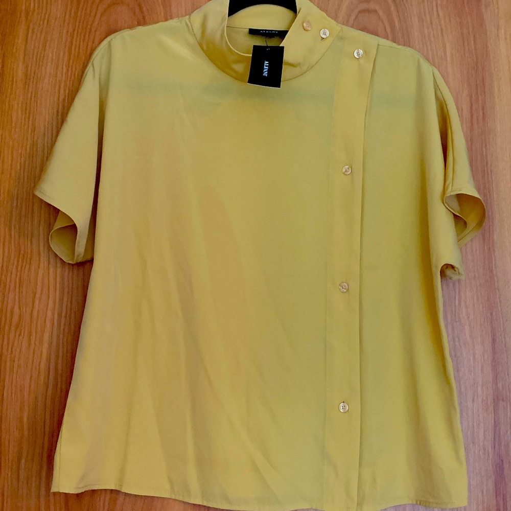 Alfani size small side button shirt NWT